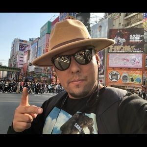 Meet your Posher, Alonzo